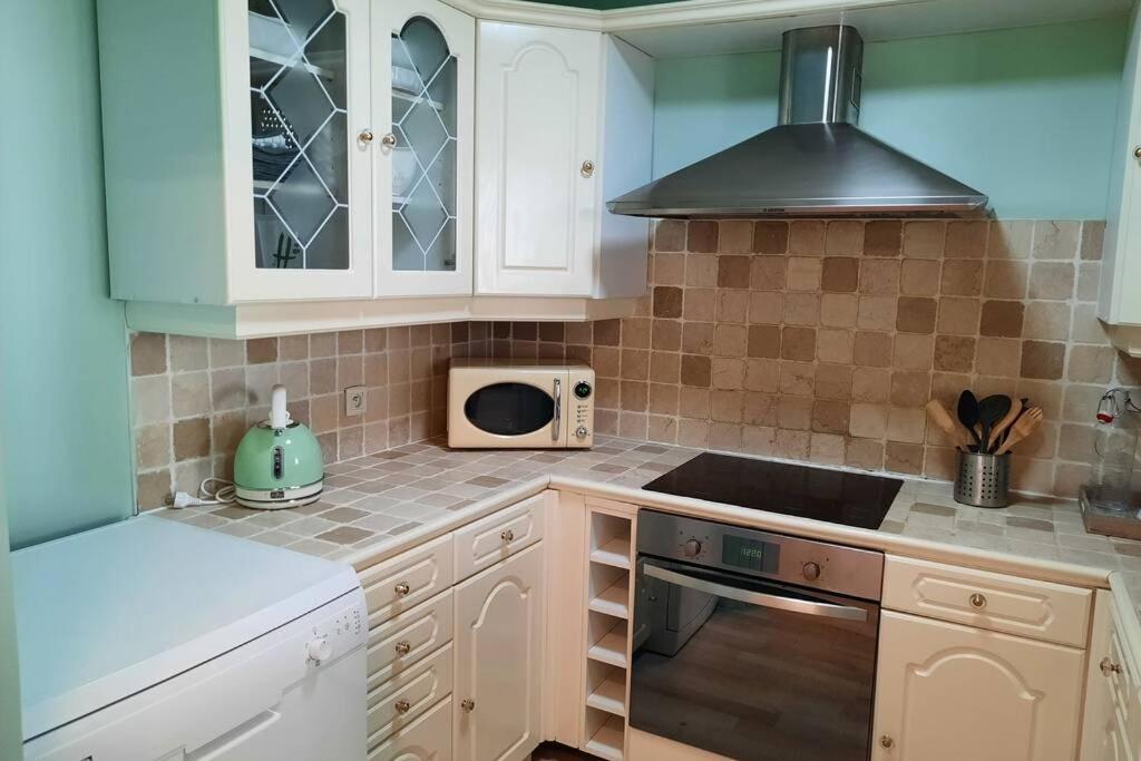 Le Liberte Apartment Aubenas Ngoại thất bức ảnh
